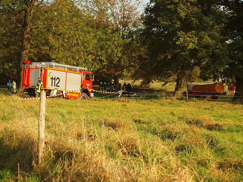 Kleinflugzeug abgestuerzt Sankt Augustin Meindorf P018.JPG